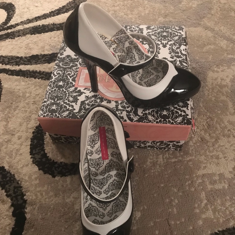 Bordello 4” heel Mary Jane shoes
